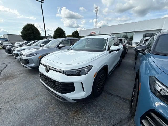 New 2026 Pure White Volkswagen 2.0T S image 3