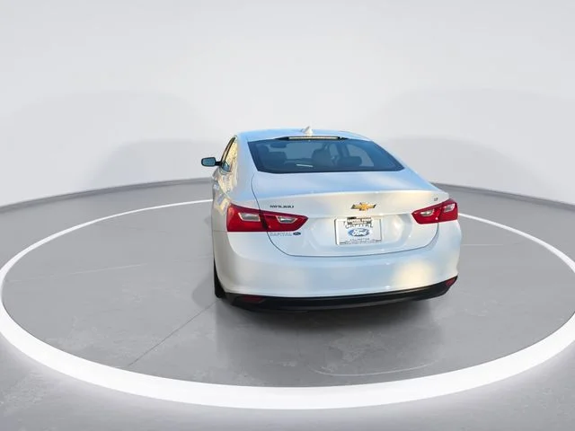 Used 2023 White Chevrolet LT image 7