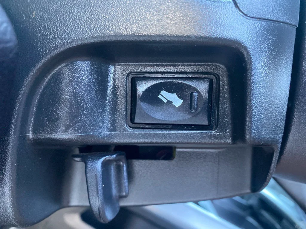 Used 2022  Ram Laramie image 20
