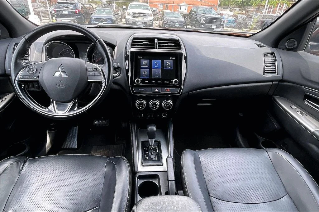 Used 2022  Mitsubishi 2.4 GT image 14