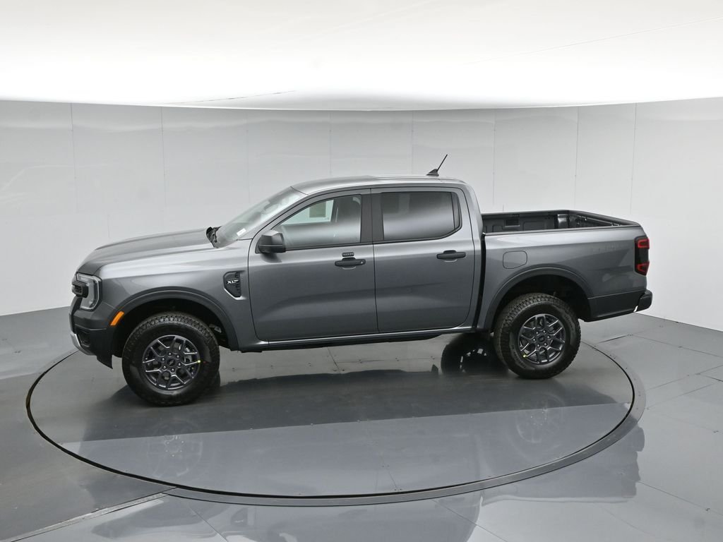 New 2026 Carbonized Gray Metallic Ford XLT image 40