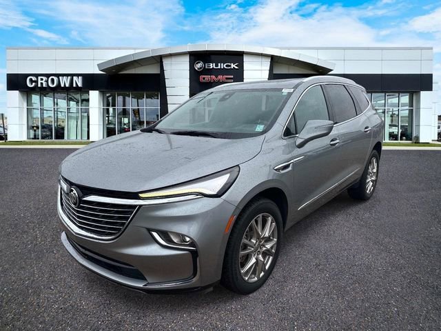 2024 Buick Enclave Essence's photo