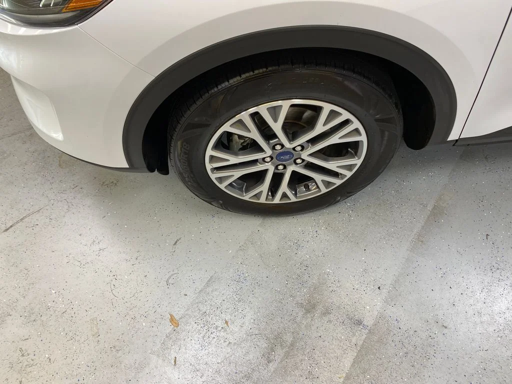 Used 2022 White Ford SEL image 11
