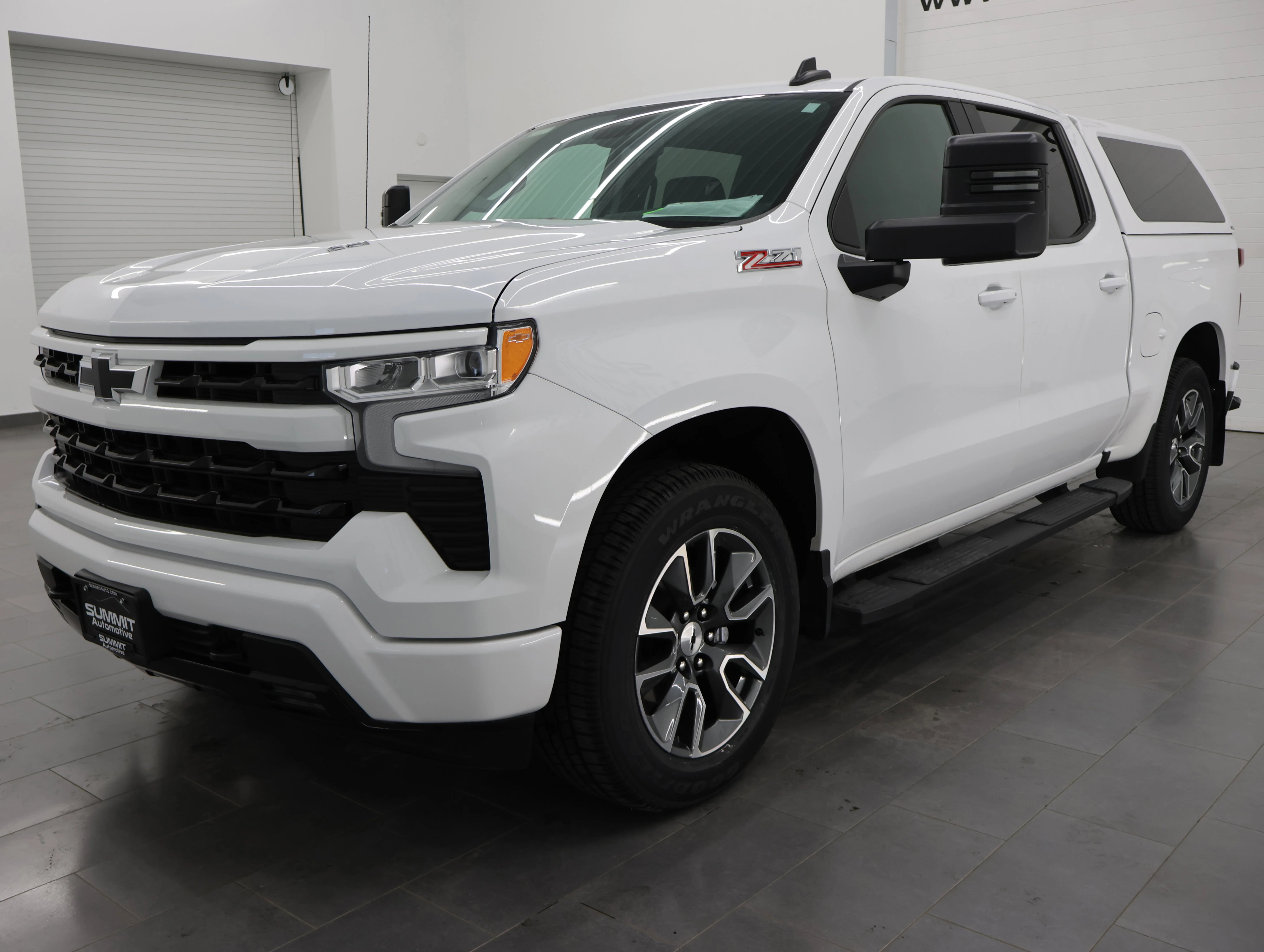 Used 2023 Summit White Chevrolet RST image 6