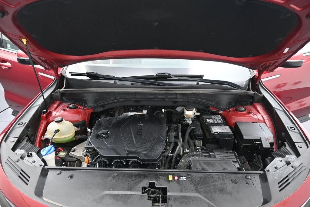 Used 2021 Passion Red Tintcoat Kia LX image 30