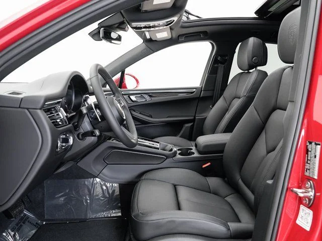 2025 Porsche Macan - Photo 6
