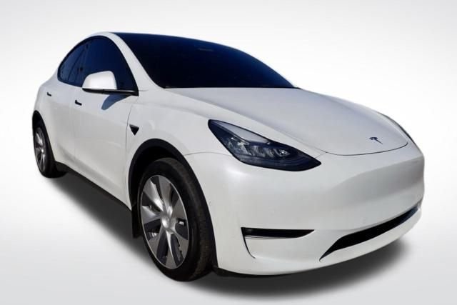 Used 2021 Tesla Model Y Long Range with VIN 5YJYGAEEXMF186601 for sale in Louisville, KY