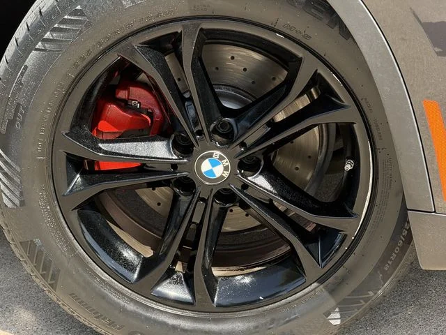 Used 2020 Gray BMW sDrive30i image 6