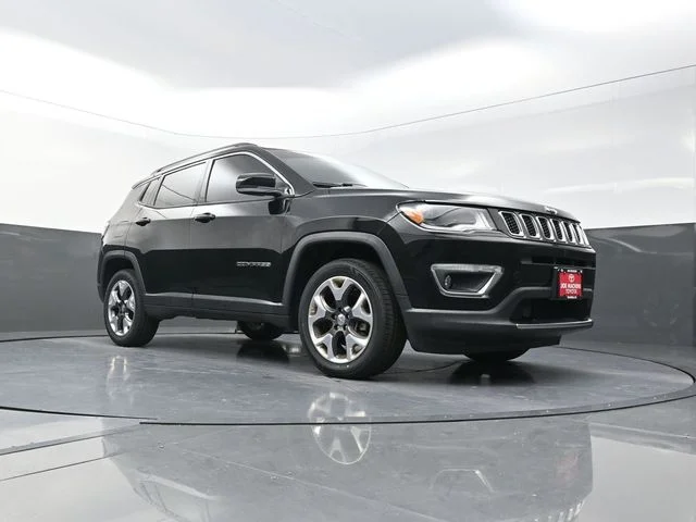 Used 2018 Black Jeep Limited image 30
