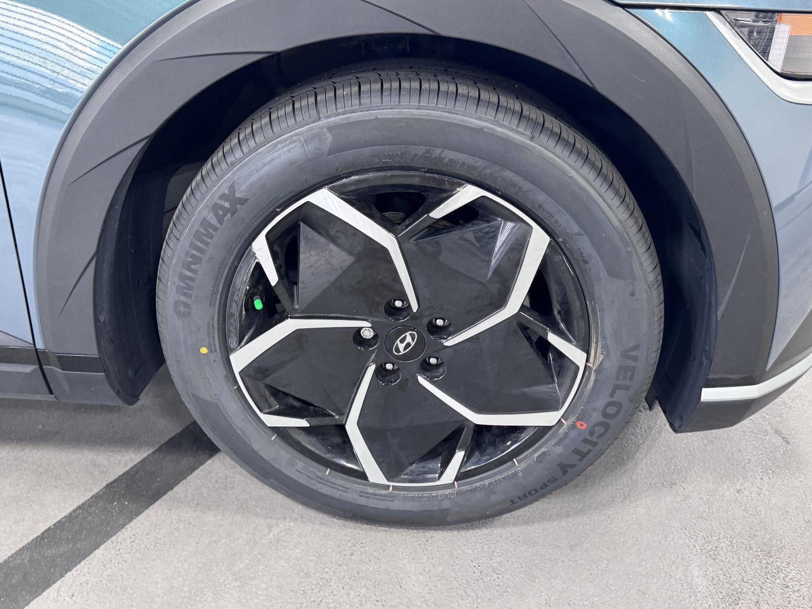 2024 Hyundai IONIQ 5 SE - Photo 19