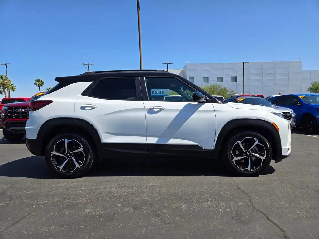 Used 2021 SUMMIT WHITE Chevrolet RS image 7