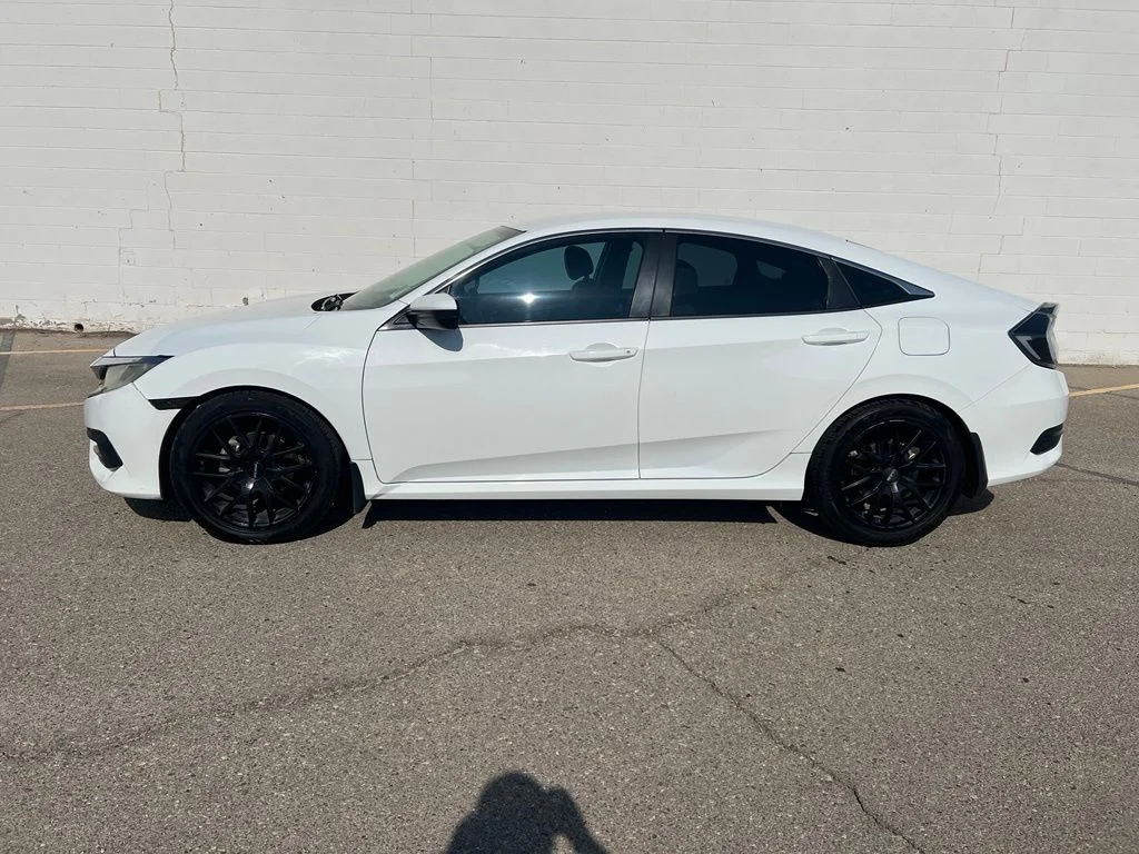 Used 2018 Taffeta White Honda LX image 2