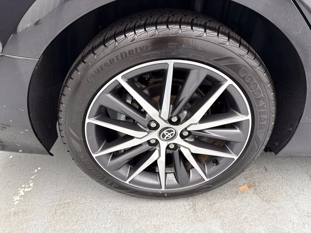 Used 2022 Black Toyota XLE image 11