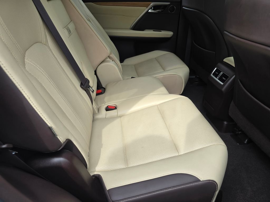 Used 2019 White Lexus 350L image 11