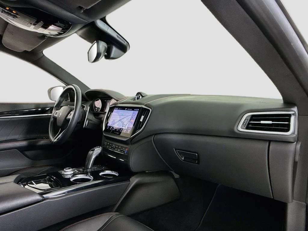 Used 2024 Bianco Maserati Modena image 15
