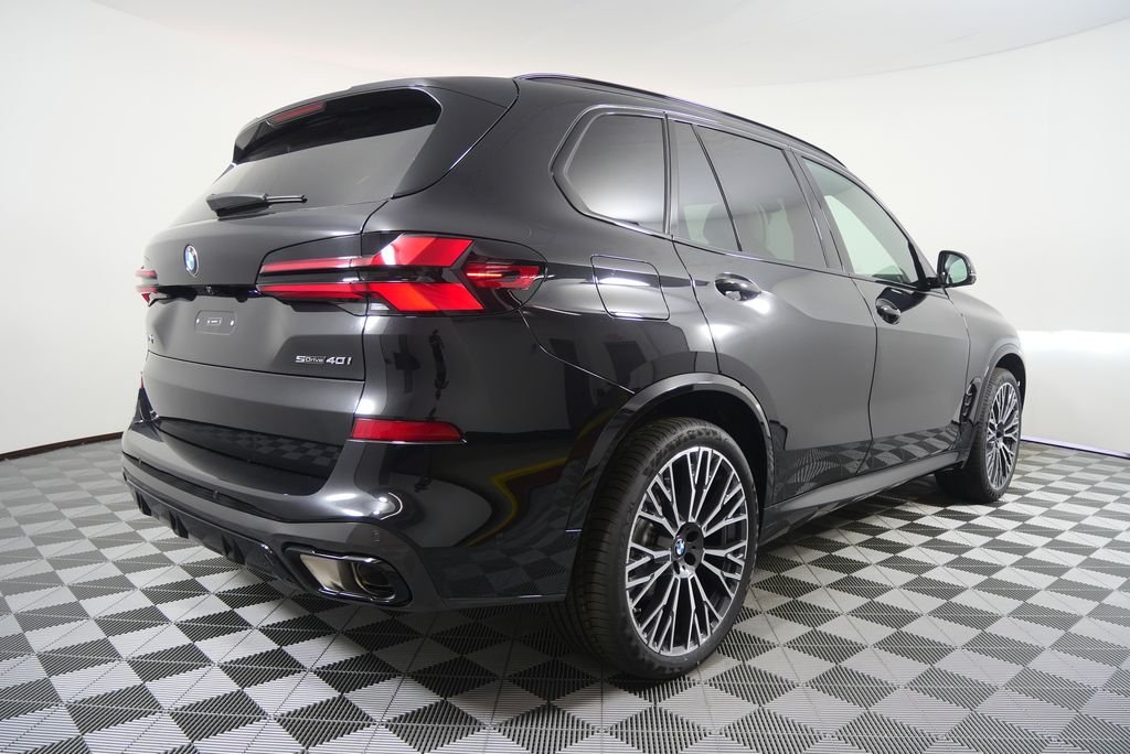 Used 2026 Black Sapphire Metallic BMW sDrive40i image 3