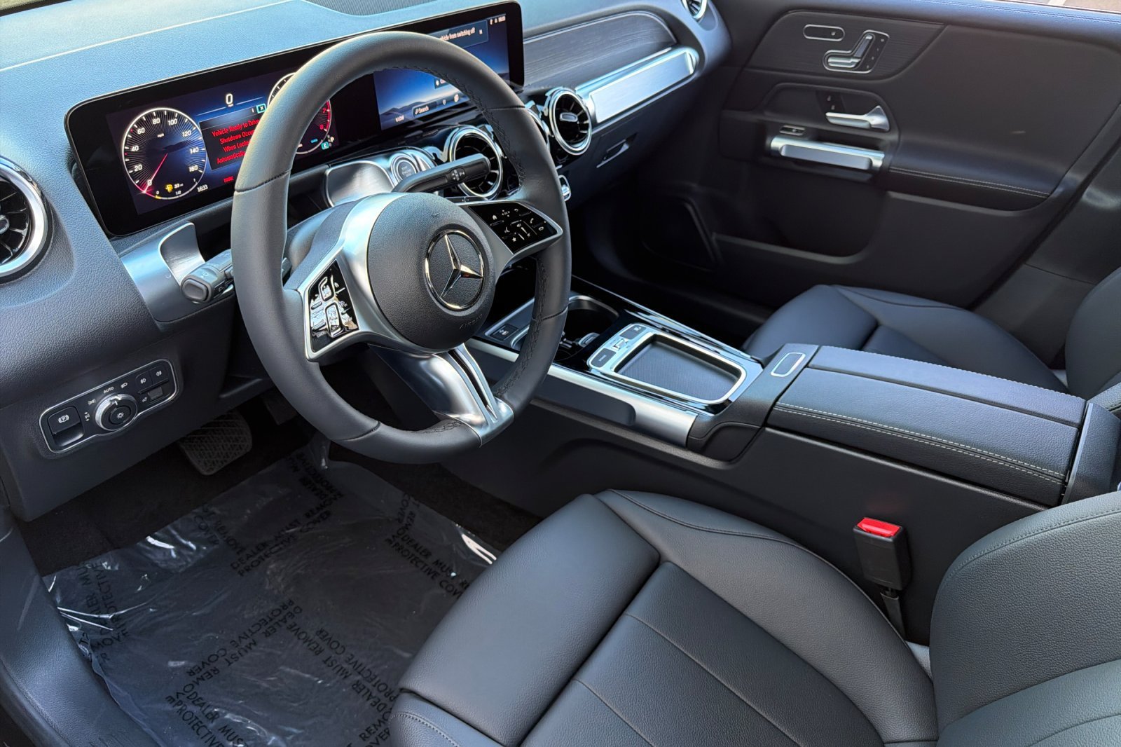 New 2026 Night Black Mercedes-Benz GLB 250 image 15