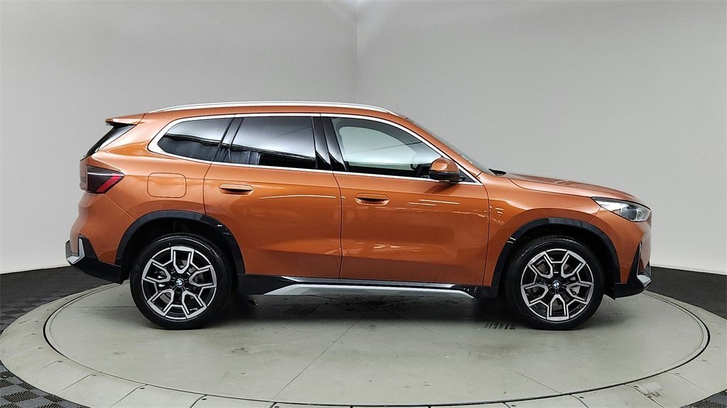2025 BMW X1 28i