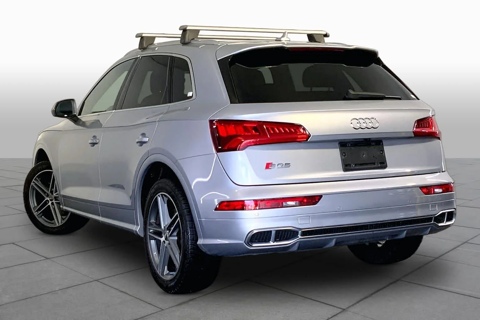 Used 2019 Florett Silver Metallic Audi Premium Plus image 12