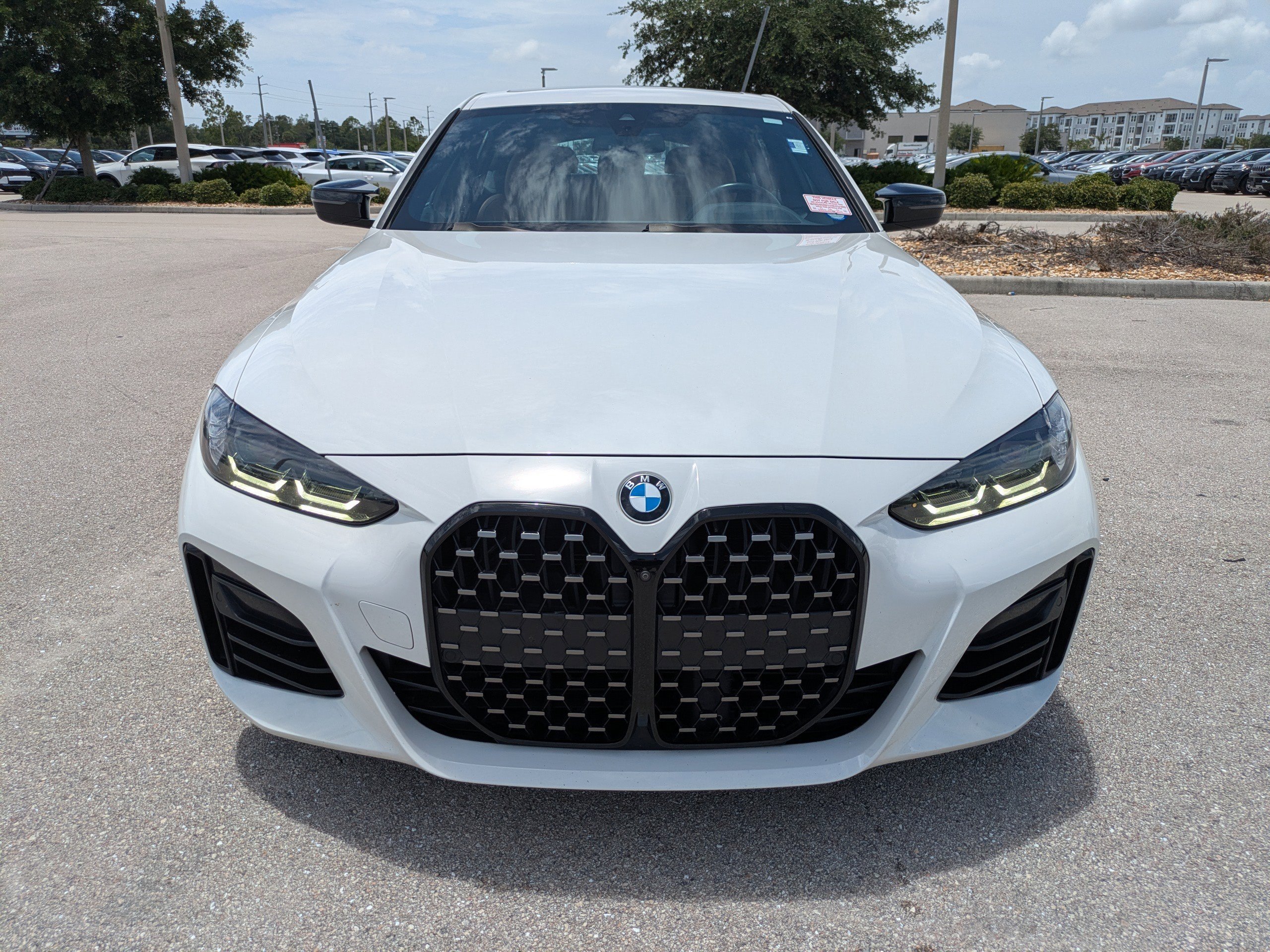 Used 2023 Alpine White BMW M440i image 9