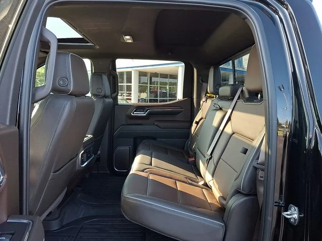 Used 2025 Black GMC Denali image 12