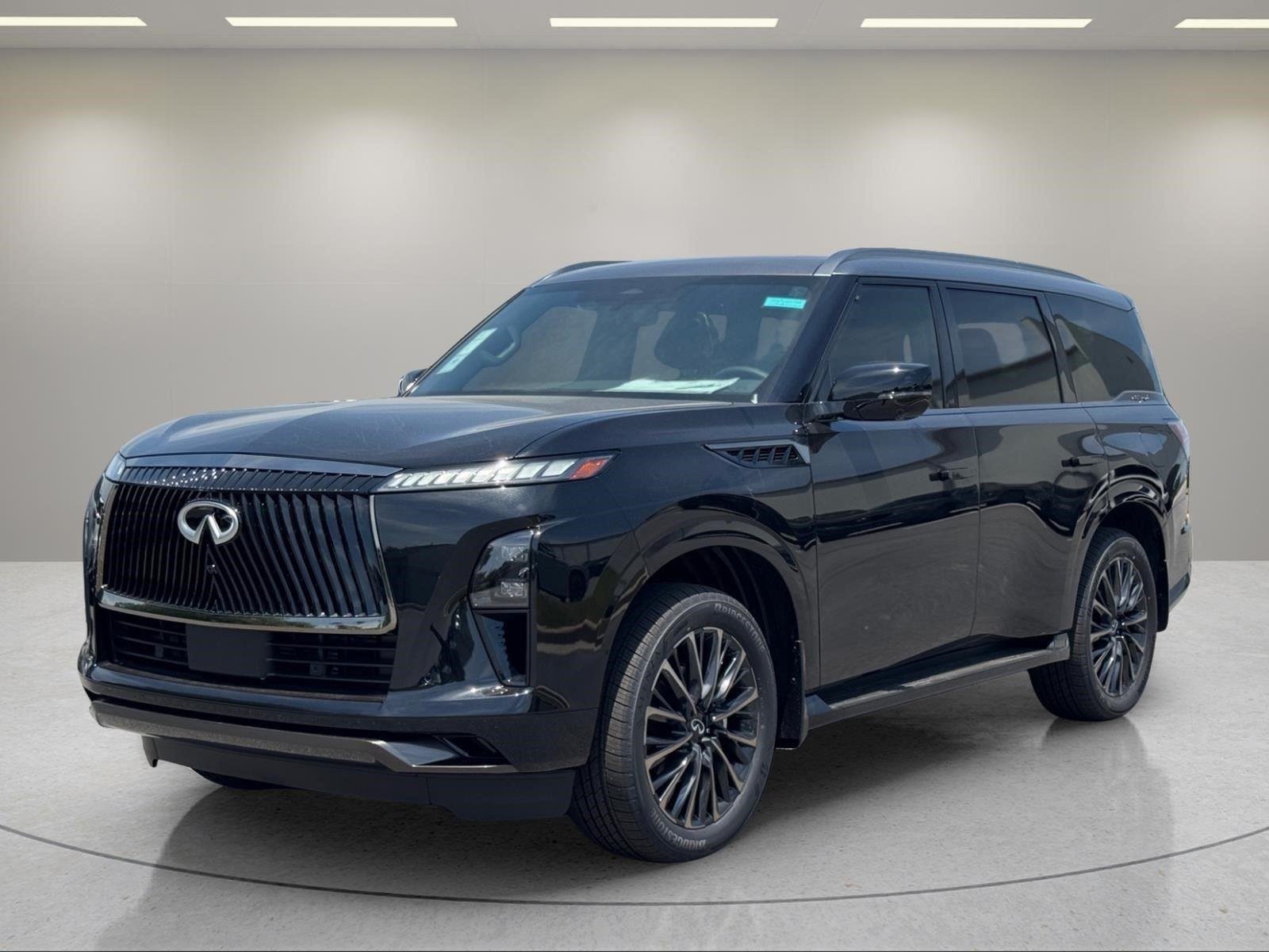 New 2026 2T MINERAL BLAC INFINITI Autograph 4WD image 2