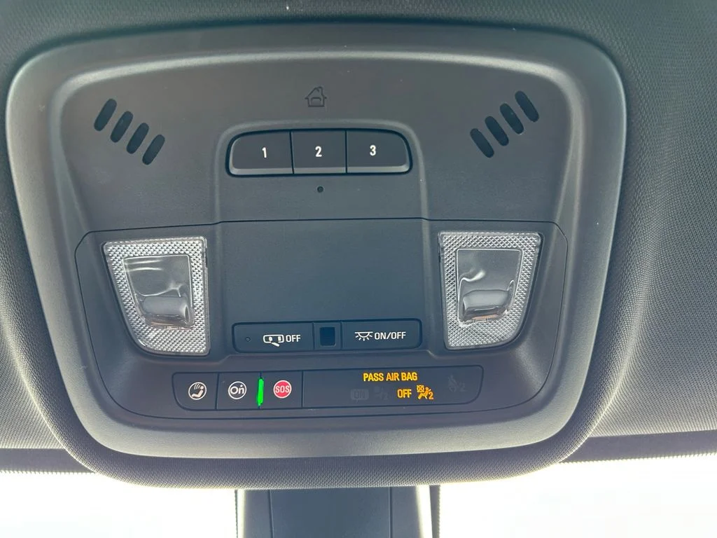 Used 2023 White Chevrolet LT image 29