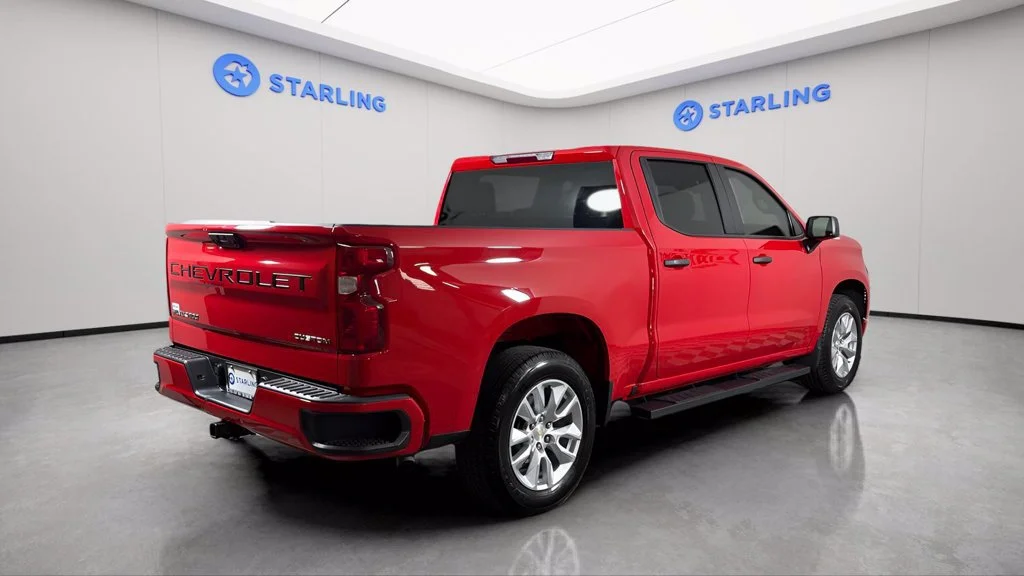 Used 2025 Red Hot Chevrolet Custom image 9