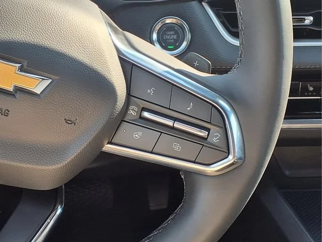 New 2027 Lakeshore Blue Metallic Chevrolet FWD LT image 13