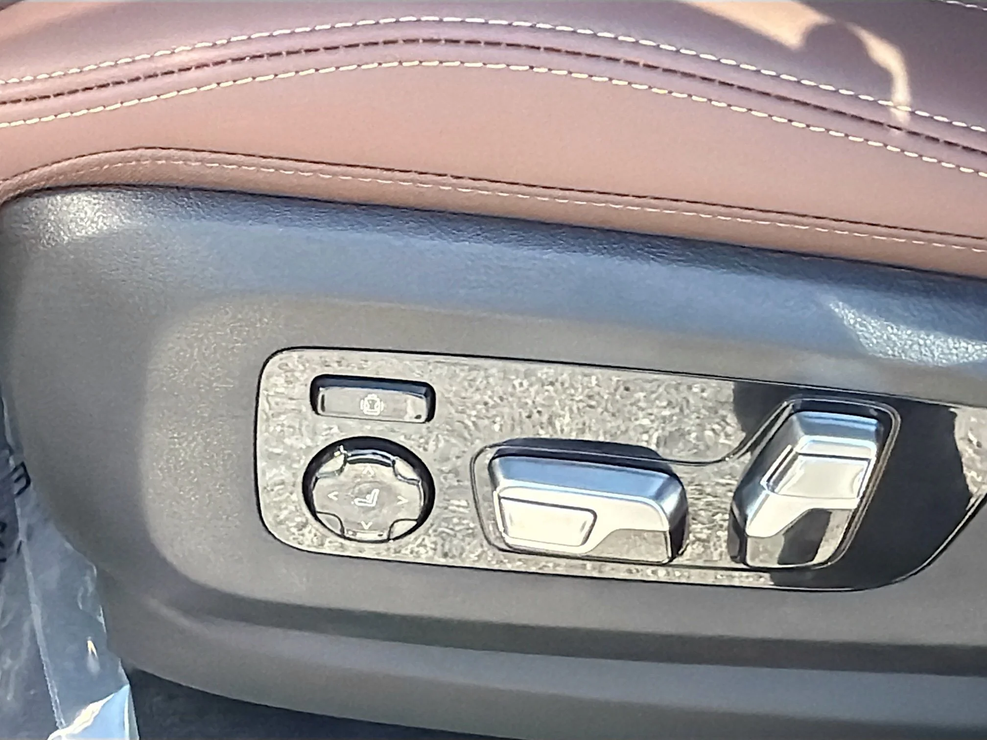 New 2027 Skyscraper Grey Metallic BMW xDrive40i image 24