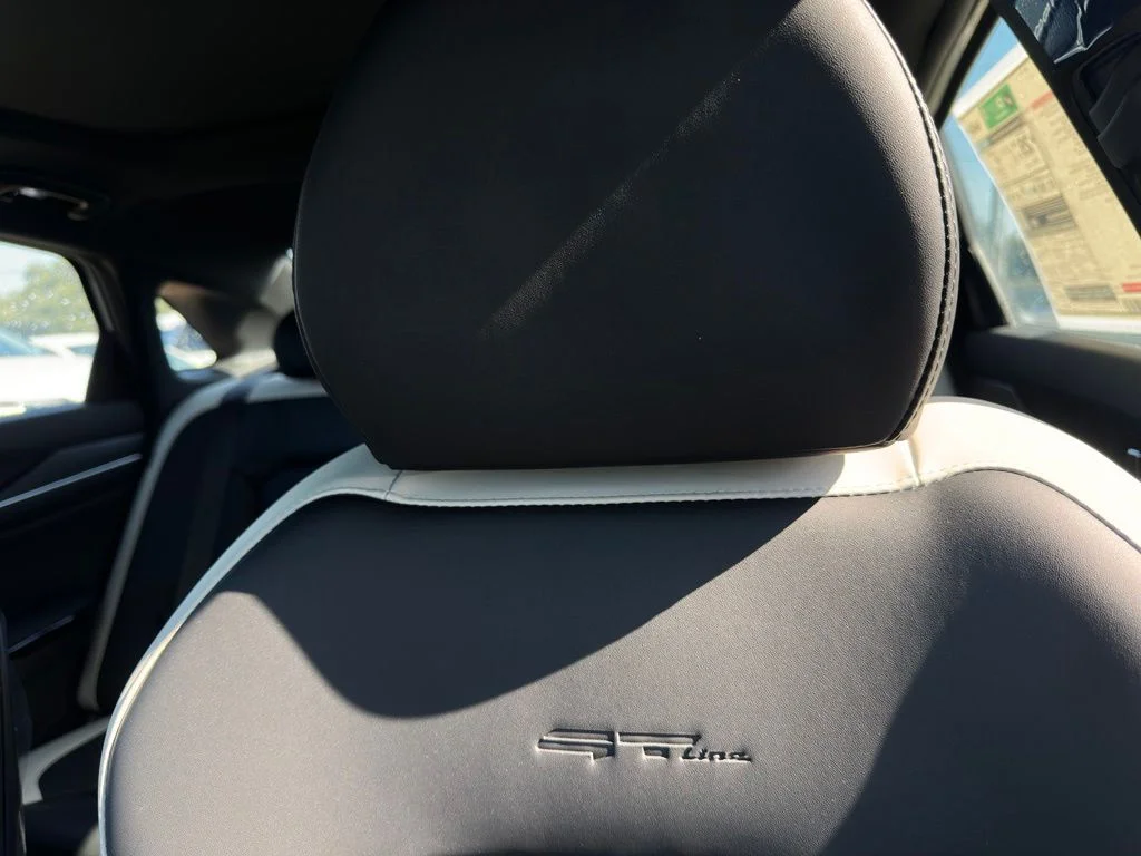 New 2026 White Kia GT-Line image 11