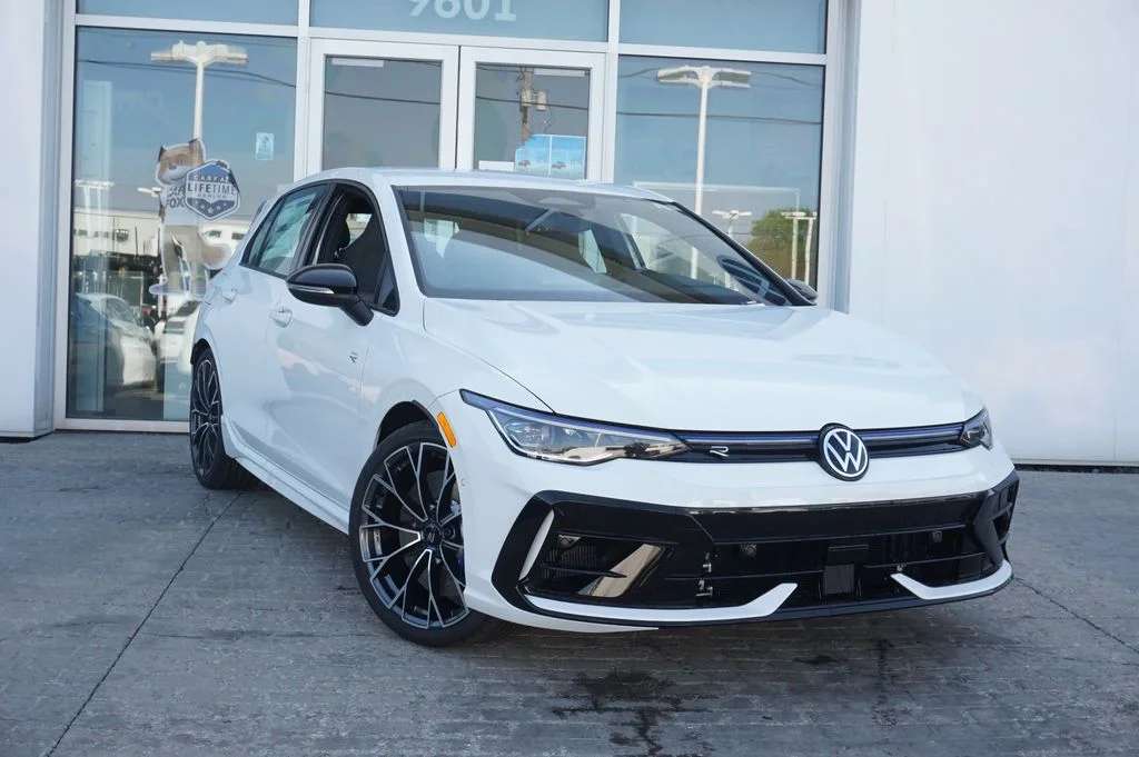 New 2026 White/off-white Volkswagen 2.0T image 2
