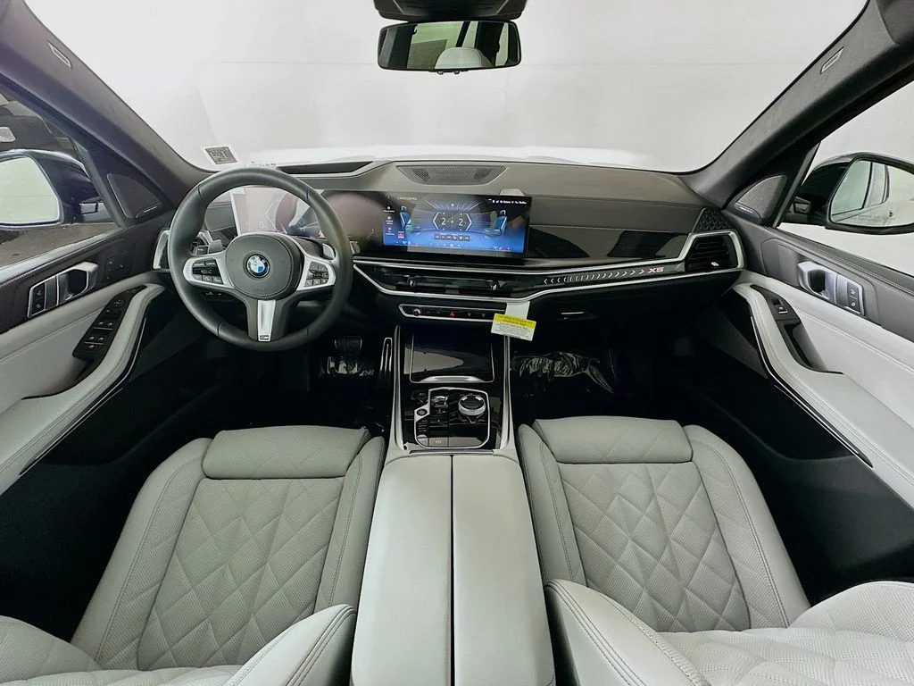 New 2026 Gray Metallic BMW xDrive40i image 26
