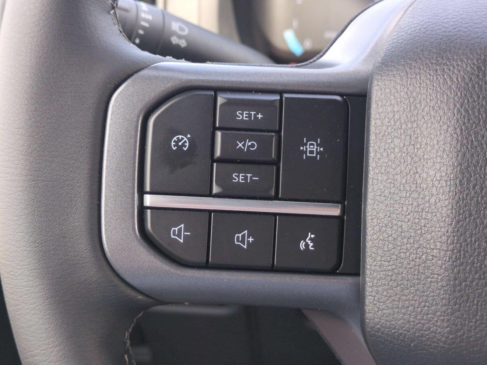New 2026 Oxford White Ford XLT image 20