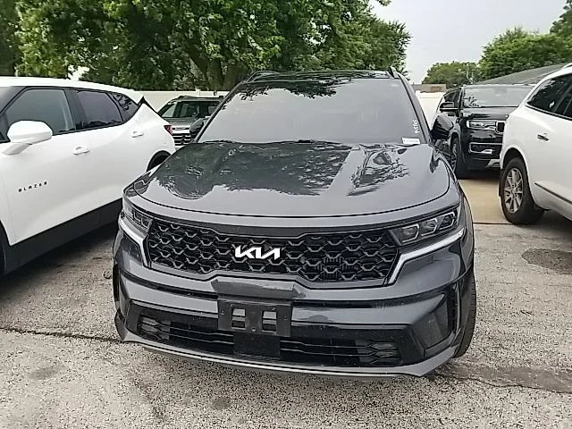 Certified Used 2023 Gray Kia SX image 9