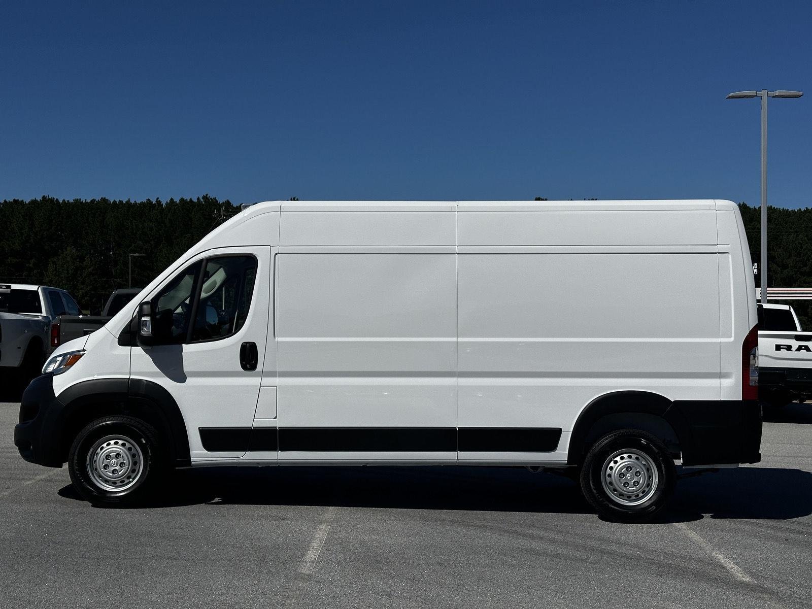 New 2026 Bright White Clear-Coat Exterior Paint RAM Tradesman image 5