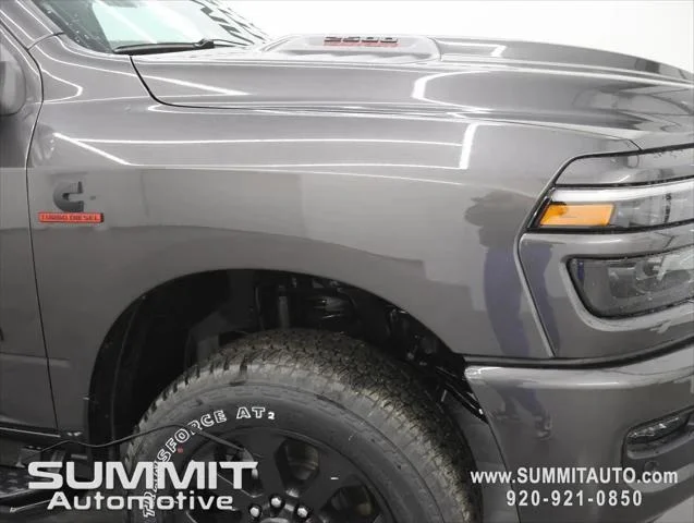New 2026 Granite Crystal Metallic Clear-Coat Exterior Paint RAM LARAMIE image 23