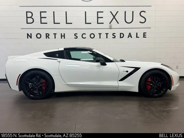 Used 2017 White Chevrolet Stingray Z51 image 3