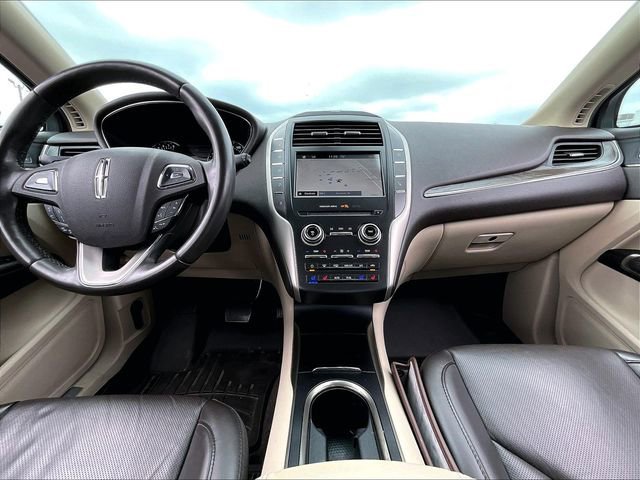 Used 2018 Iced Mocha Metall Lincoln Reserve image 21