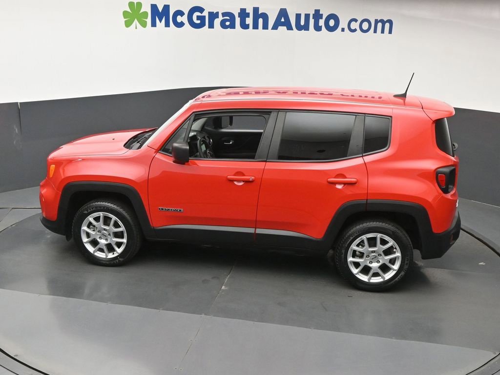 Used 2023 Red Jeep Latitude image 24