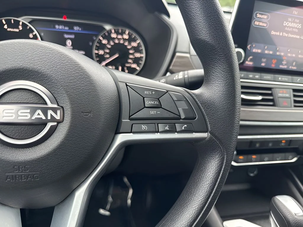 Used 2025 Black Nissan 2.5 SV image 15