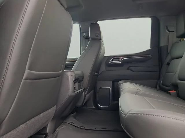 New 2026 Summit White Chevrolet LT Trail Boss image 10