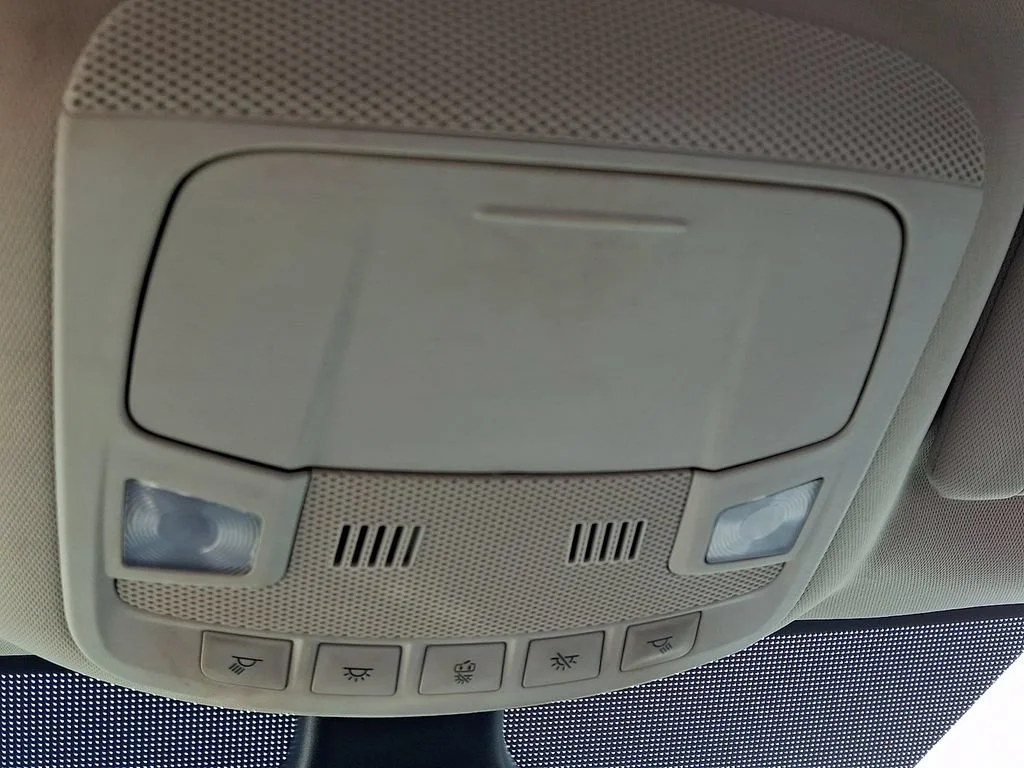 Used 2022 Black Ford SEL image 23