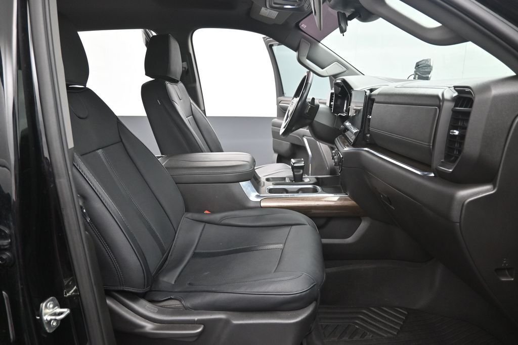 Used 2023 Black Chevrolet LT Trail Boss image 25