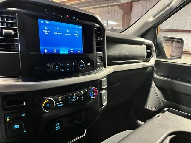 Used 2023 Silver Ford XLT image 16