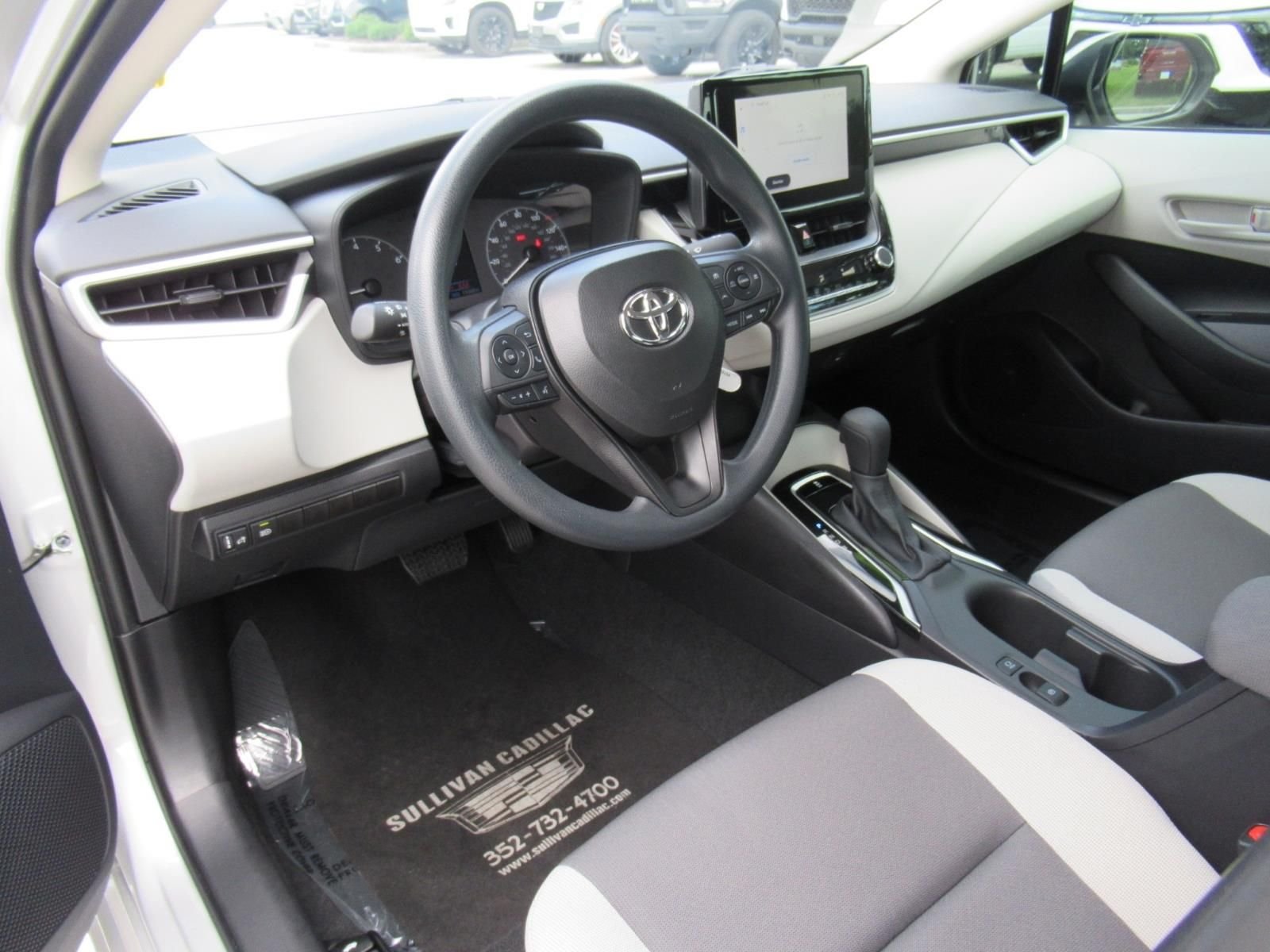 Used 2025 Silver Toyota LE image 15