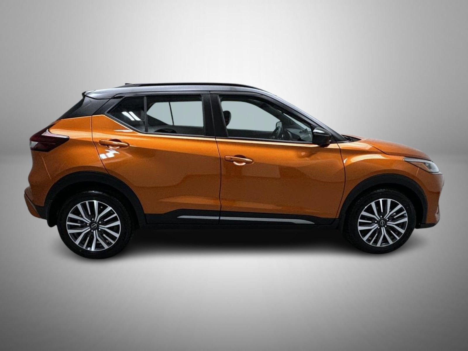 Used 2023 Orange Nissan SR image 4