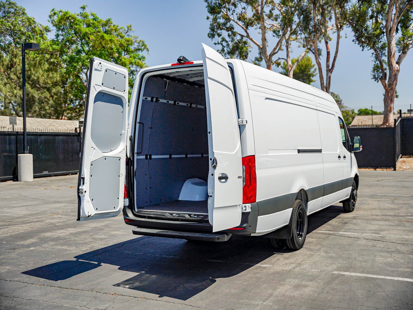 New 2026 Arctic White Mercedes-Benz 4500 High Roof I4 Diesel HO 170 Extended RWD image 8