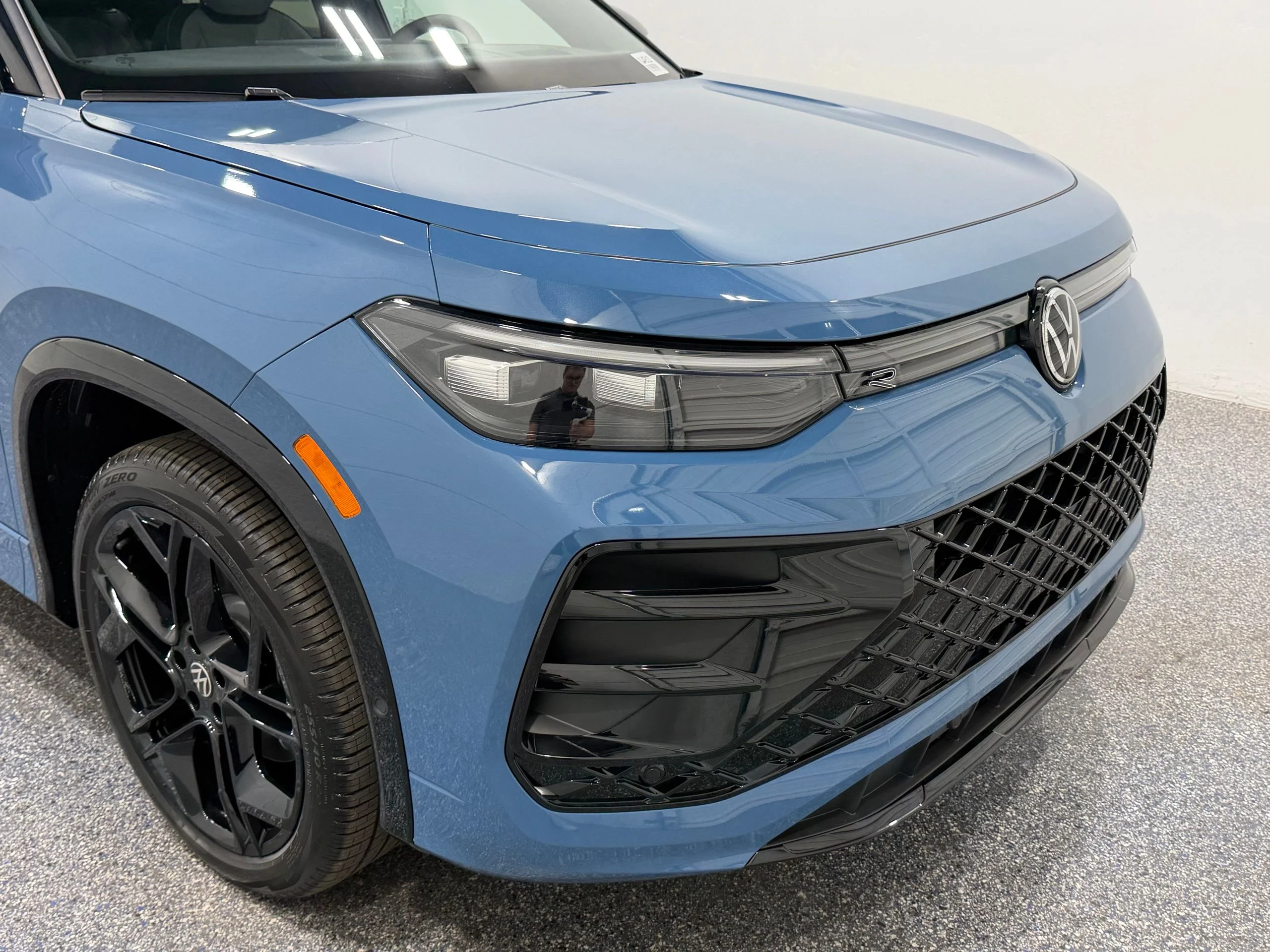 New 2026 Blue Volkswagen SE R-Line Black image 18