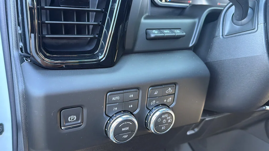 2026 GMC Sierra 2500HD AT4X - Photo 13